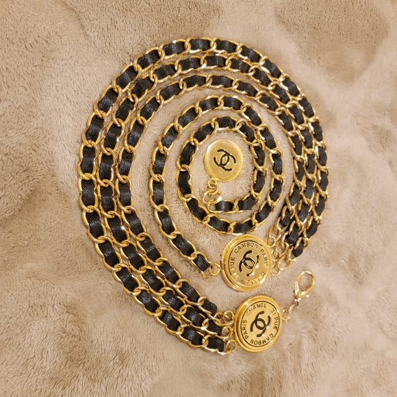 Dooney & Bourke, Kate Spade, Alexander Wang - Picture 6 of 7